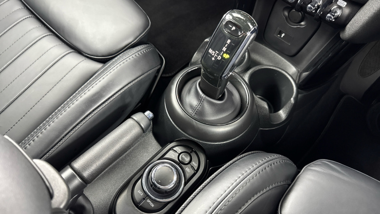 MINI Cooper 1.5 C Exclusive 5dr Auto Petrol Hatchback